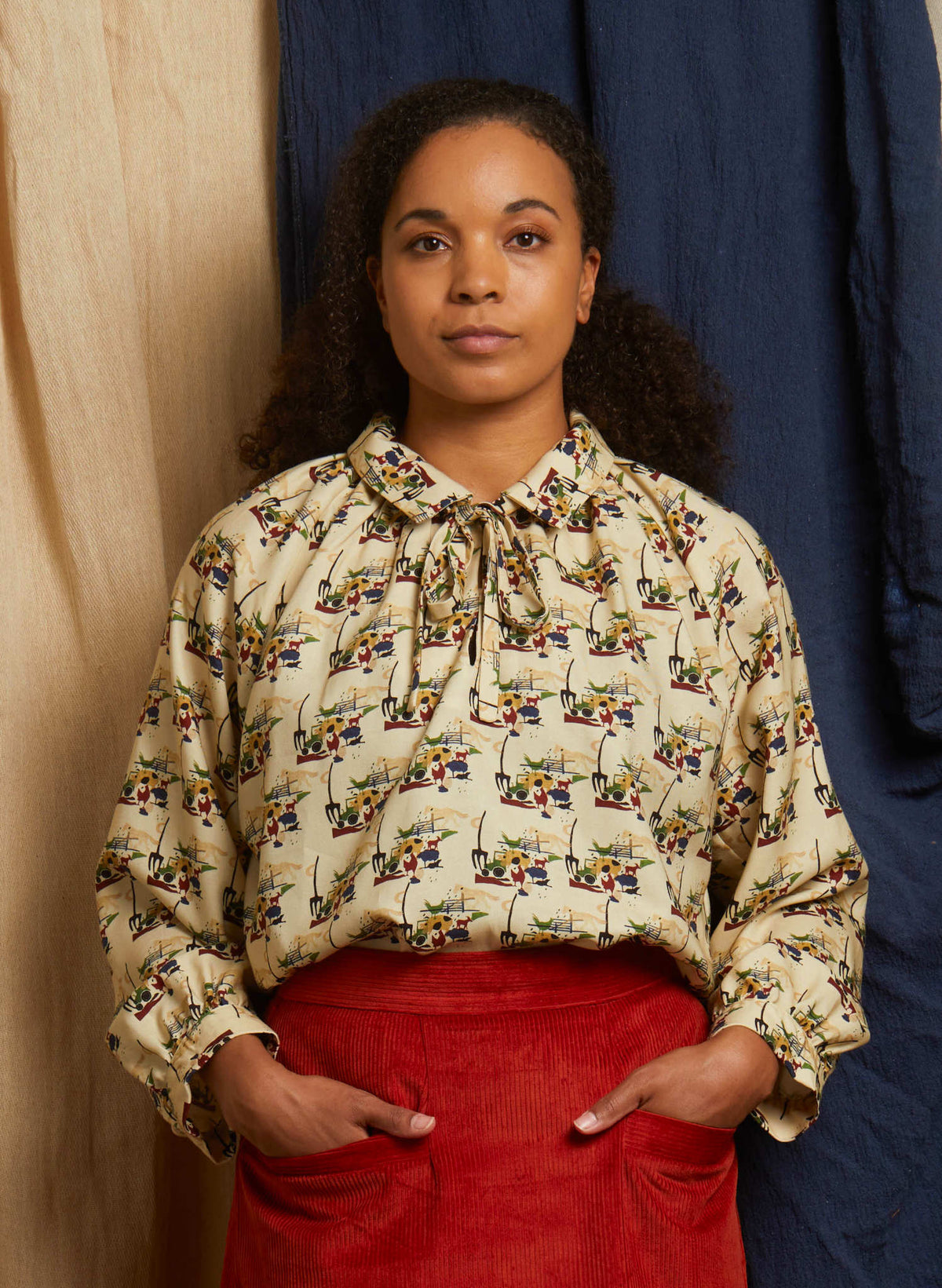 Joan - Ivory Farmyard Animals Blouse
