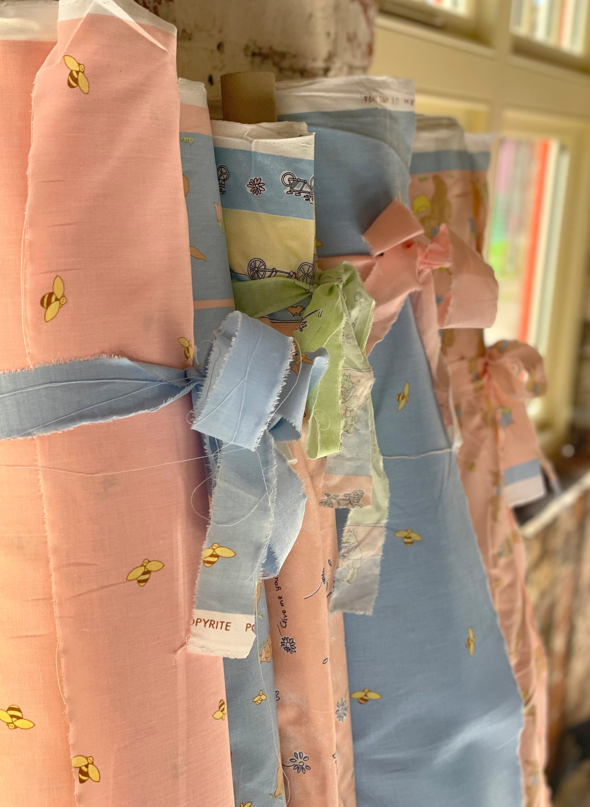 Blue Bee Fabric - Cotton