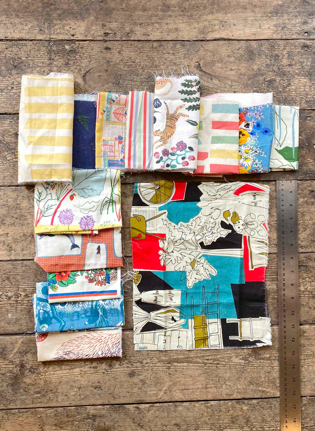 Small Fabric Bundle - Mixture