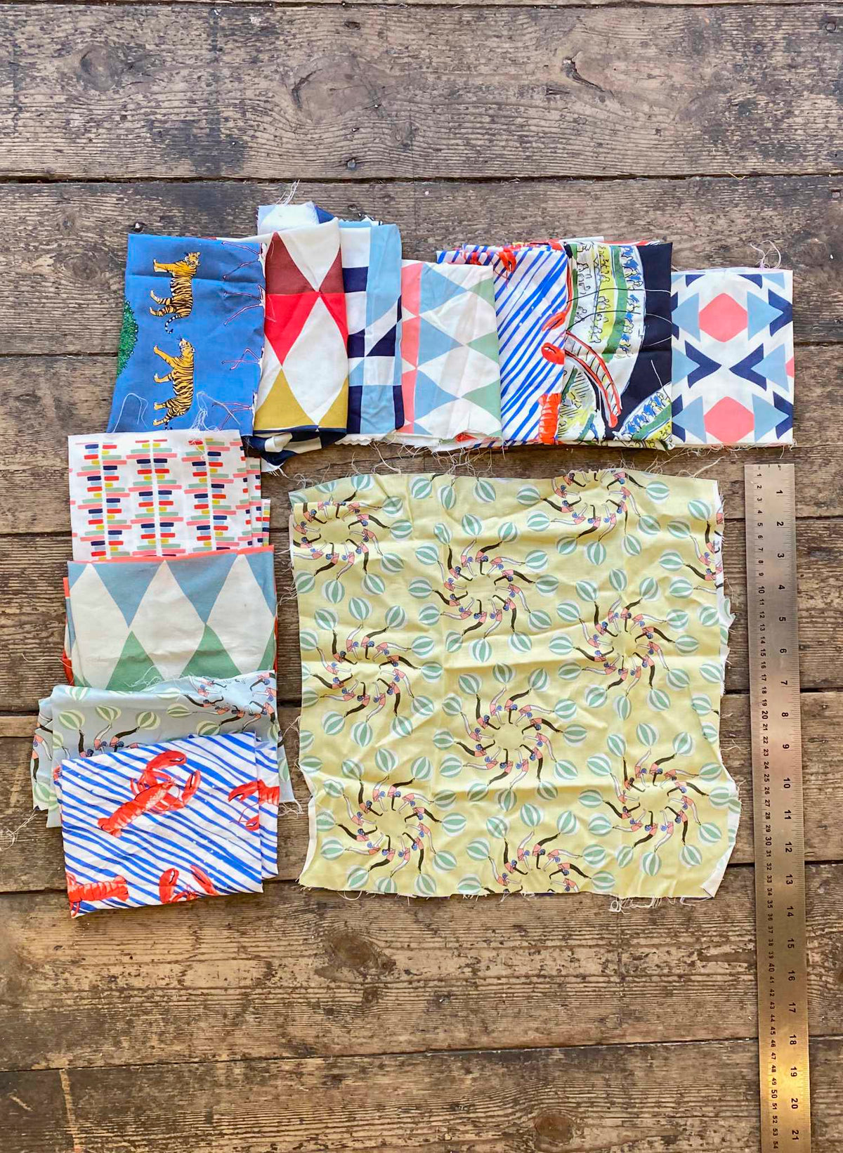 Small Fabric Bundle - Mixture