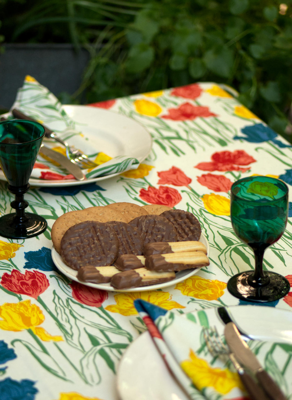 Table Cloth - Ivory Tulips