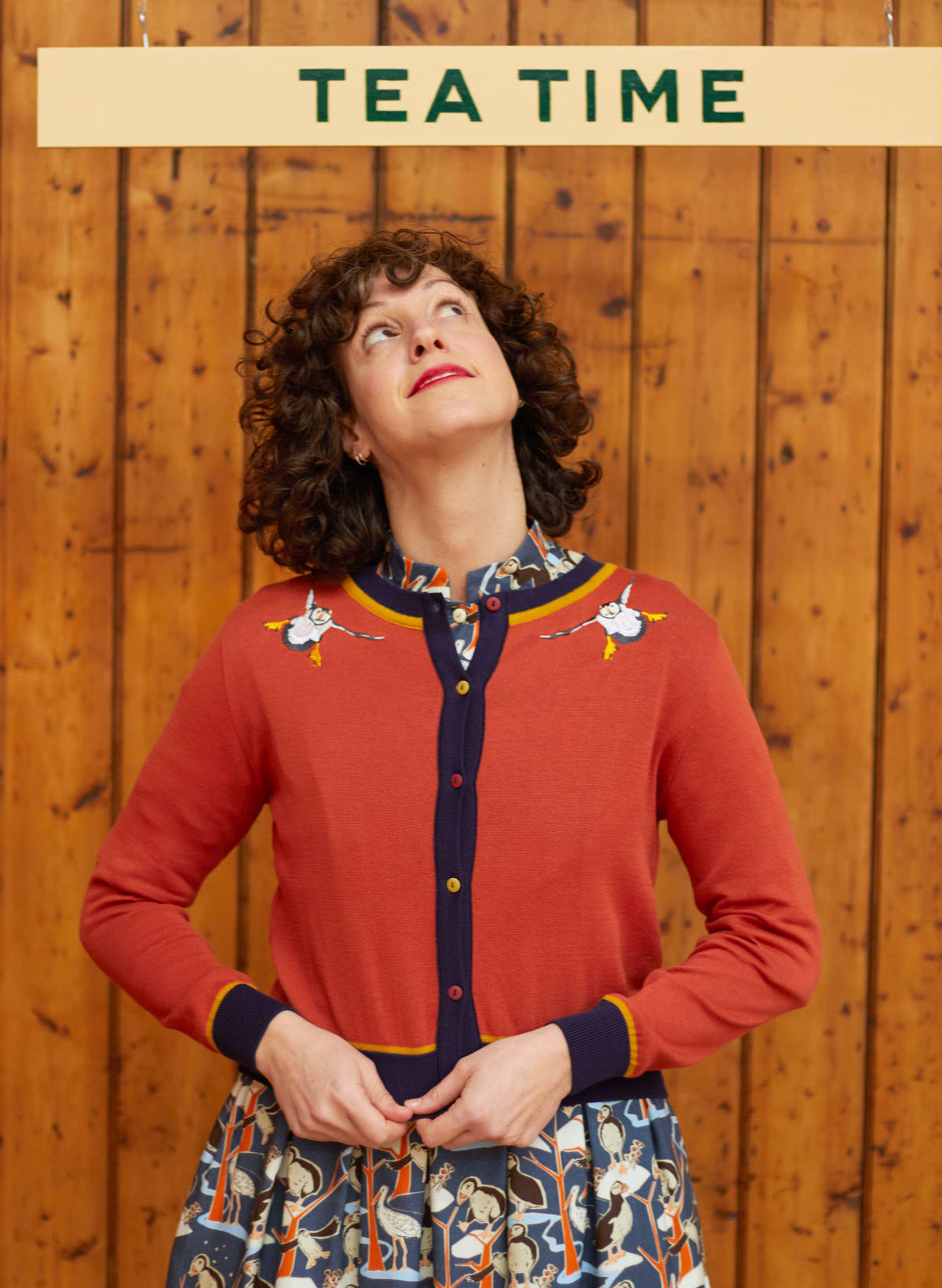 Vera Cardigan - Embroidered Puffin Rust