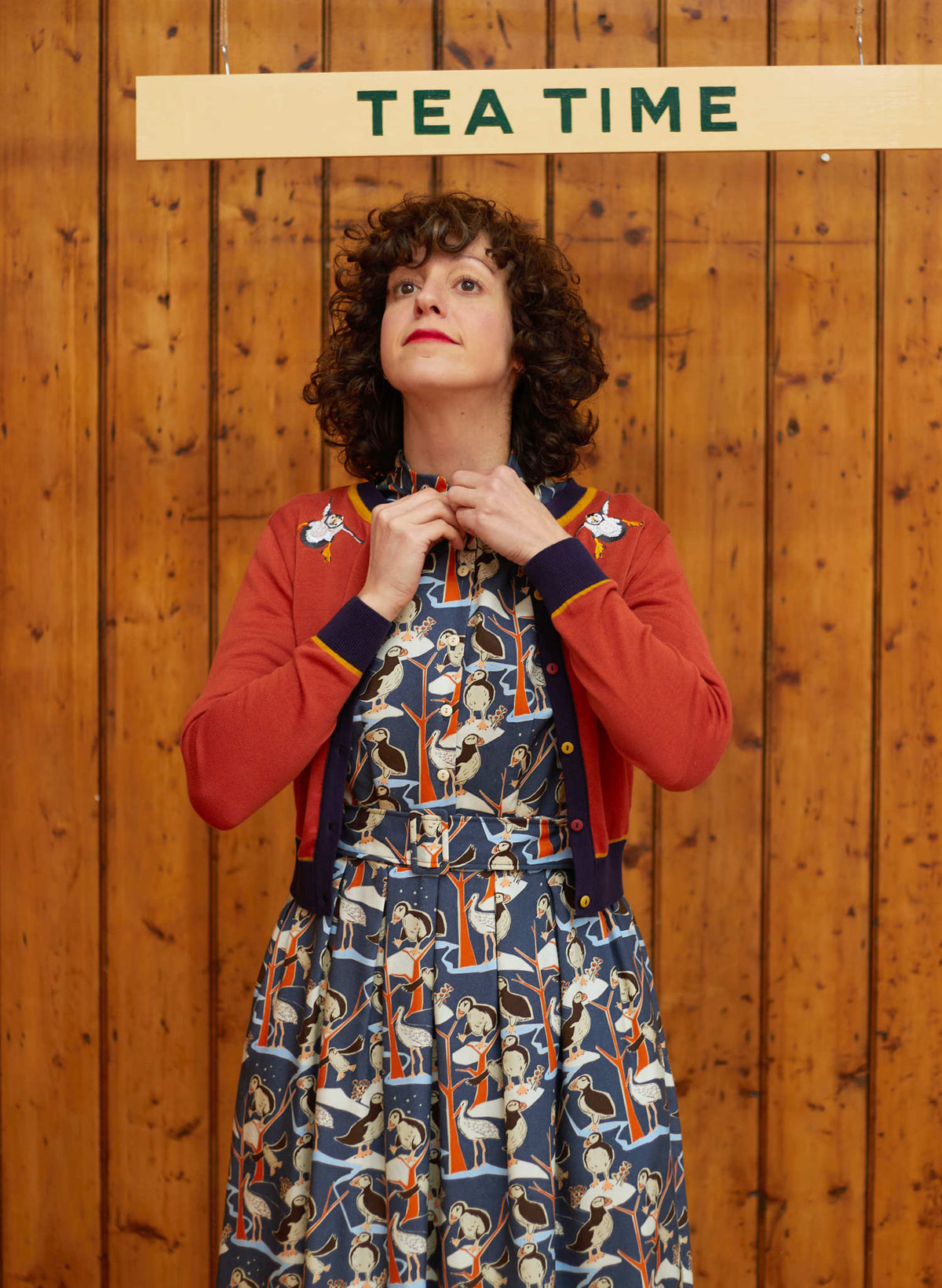 Vera Cardigan - Embroidered Puffin Rust