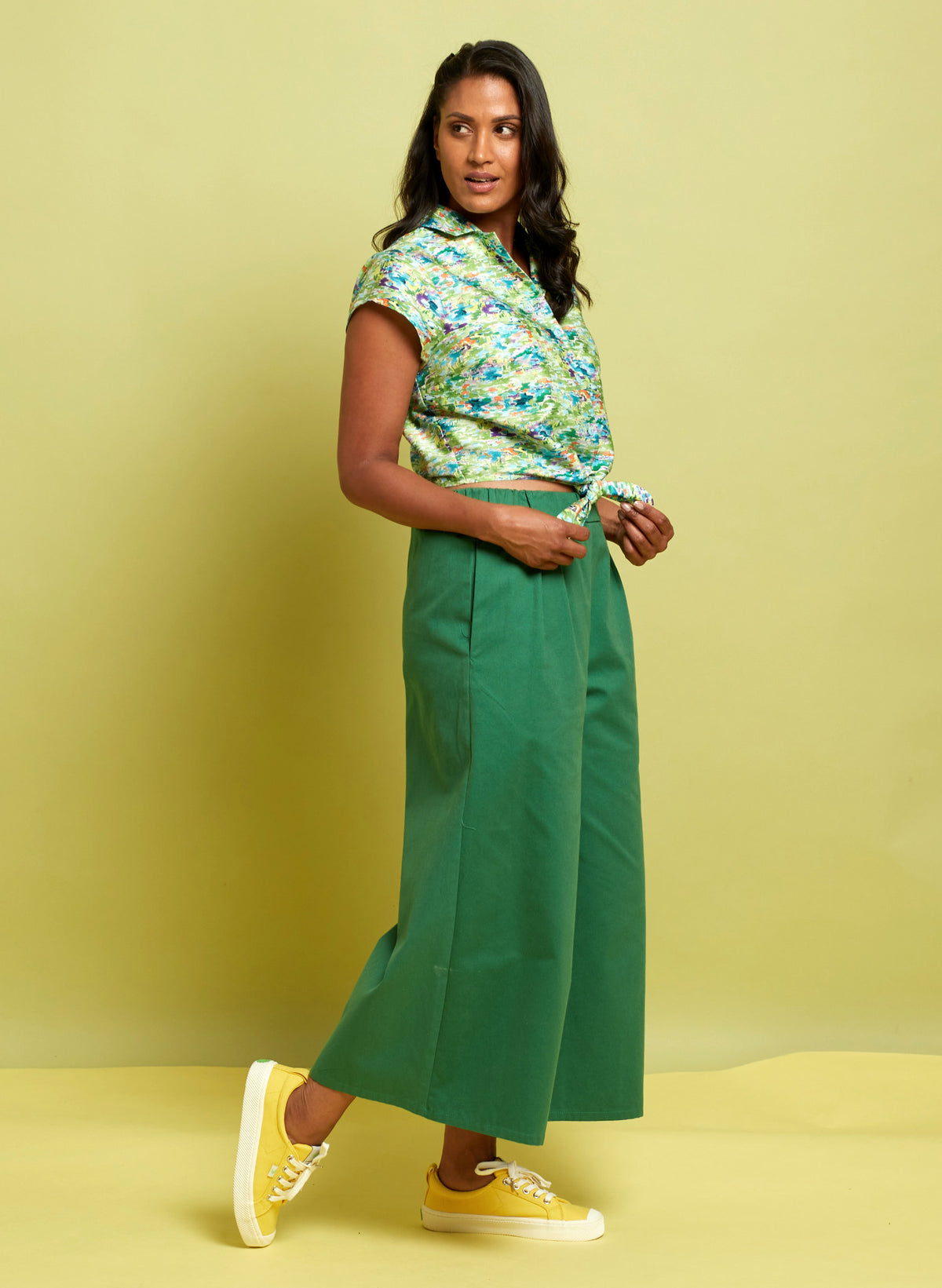 Edith Cropped Trousers - Green