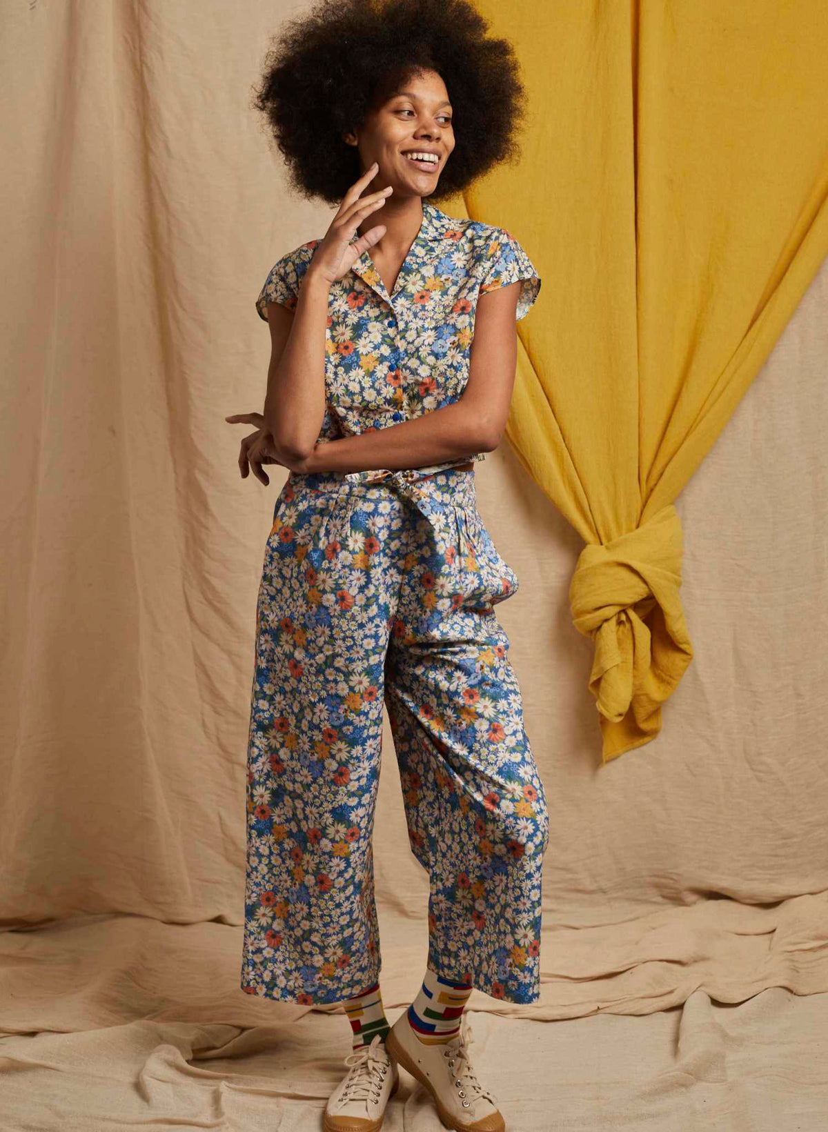 Peggy Top - Blue Ditsy Daisy
