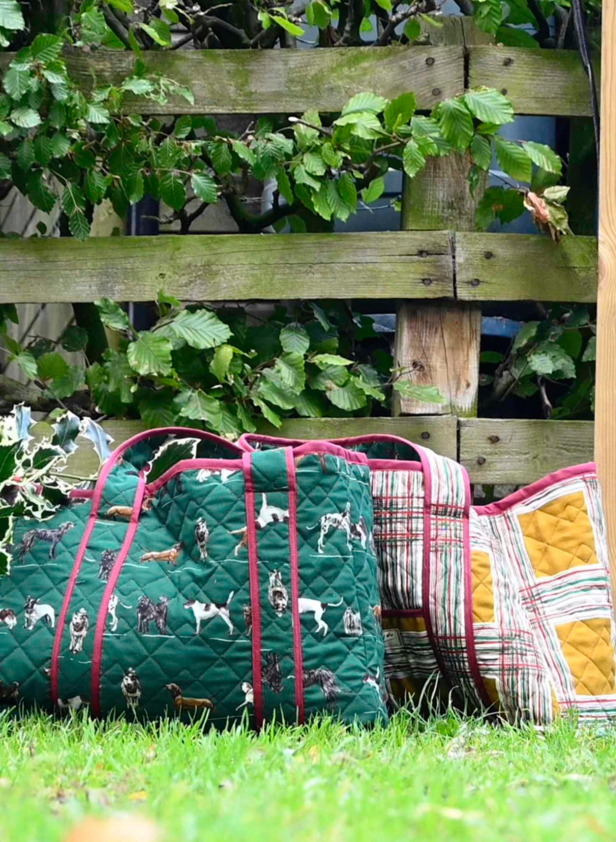 Reversible Quilted Tote Bag - Green Porcelain Dogs/Mustard Check