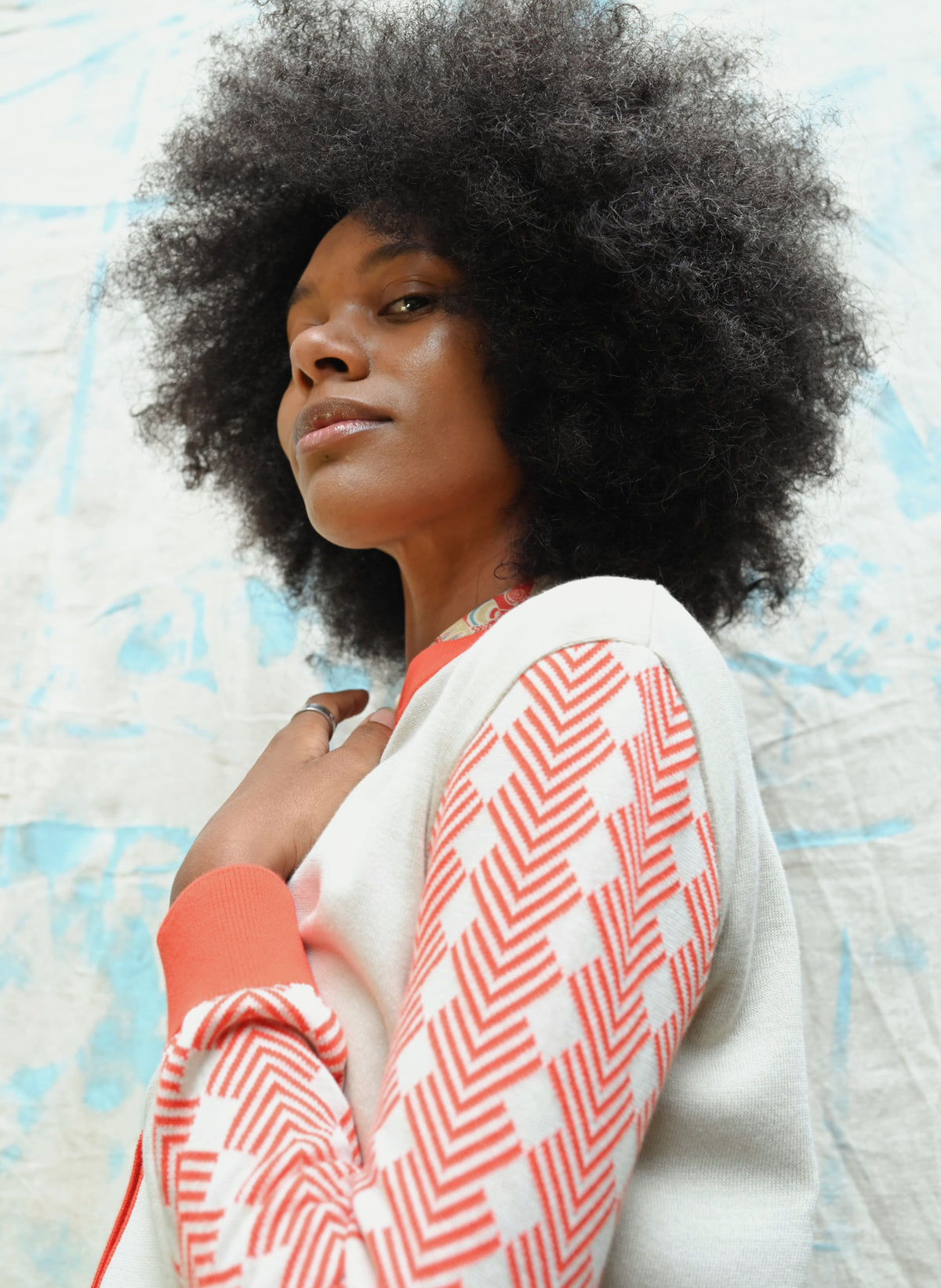 Vera Full Length Sleeve Cardigan - Cream/Red Large Tiger