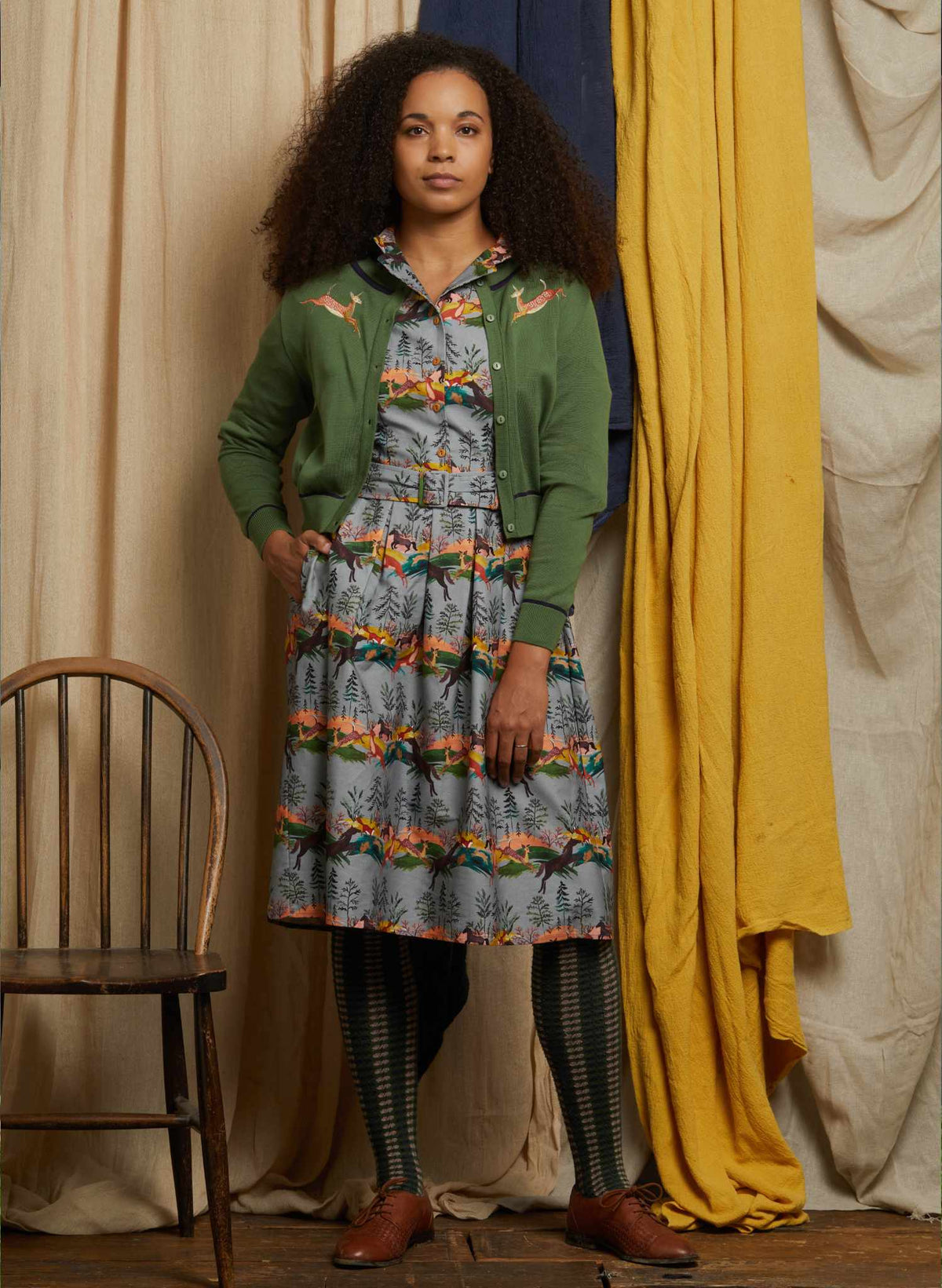 Vera - Green Embroidered Deers