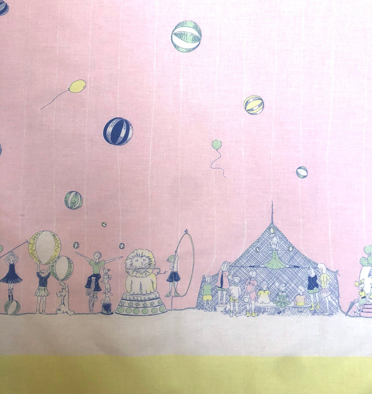 Remnant - 2.5m x 150cm - Seconds Circus Roll Up Roll Up - Cotton Fabric