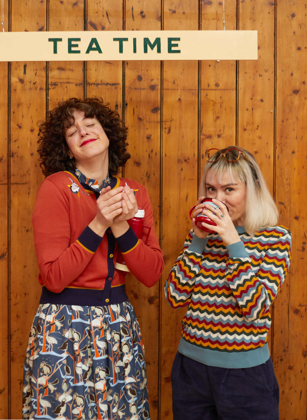Vera Cardigan - Embroidered Puffin Rust