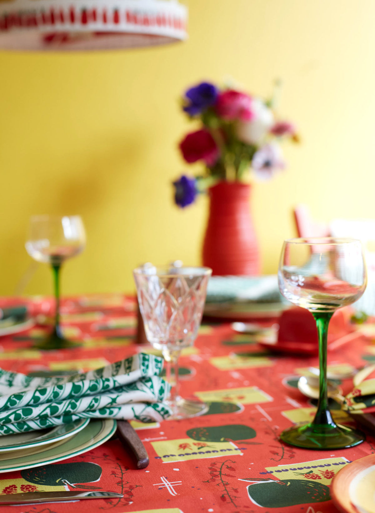 Table Cloth - Red Apple